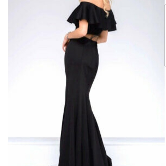 Jovani new #49926 Black Scuba Off Shoulder Ruffle - Picture 5 of 8